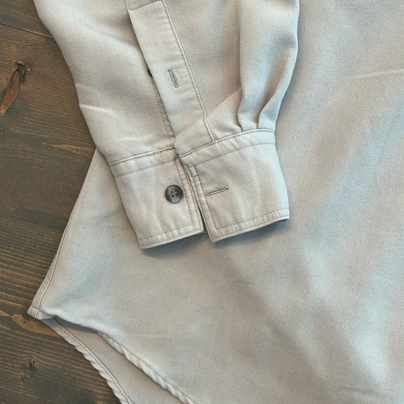 Mickey Mouse Disney button down front shirt - Picture 4 of 9